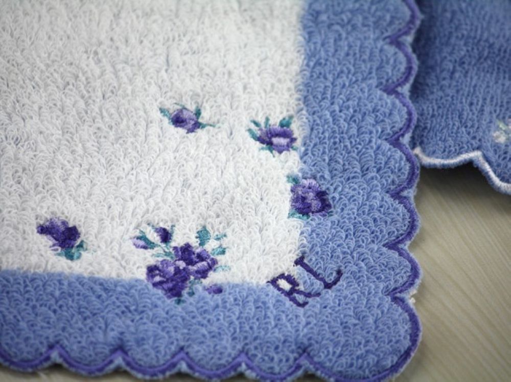 Jacquare square towel